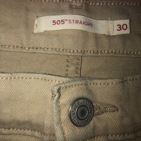 Women’s tan 505 original Levi’s - Picture 6 of 6